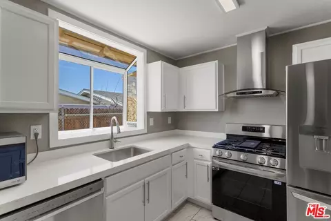 25497 Eaton St, Barstow, CA 92311 photo 12