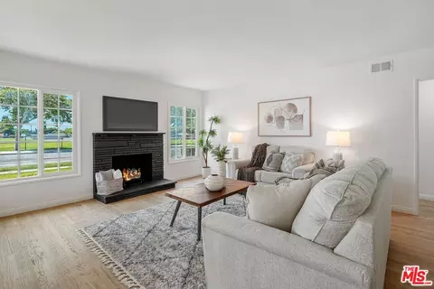 1025 E Walnut Ave, Orange, CA 92867 photo 5