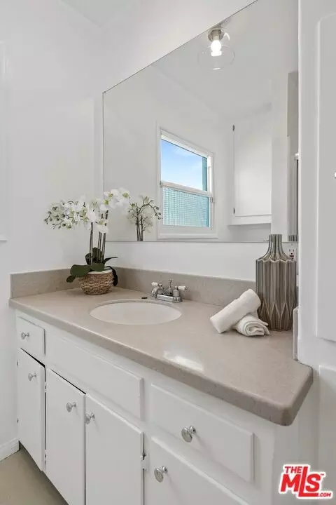 1025 E Walnut Ave, Orange, CA 92867 photo 19
