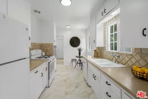 1025 E Walnut Ave, Orange, CA 92867 photo 10