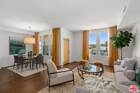 428 W Main St #2E, Alhambra, CA 91801