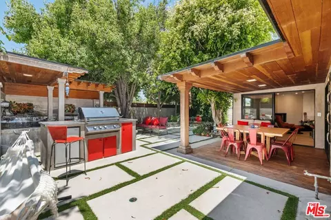 11881 Lindblade St, Culver City, CA 90230