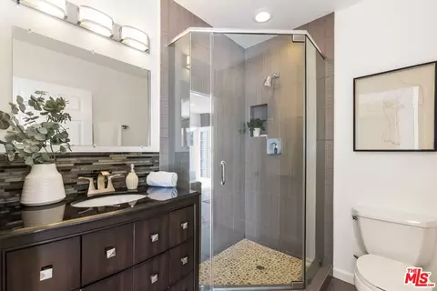 1209 E Walnut Ave, El Segundo, CA 90245 photo 17