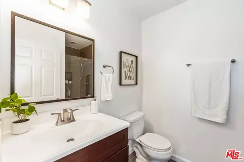 1209 E Walnut Ave, El Segundo, CA 90245 photo 26