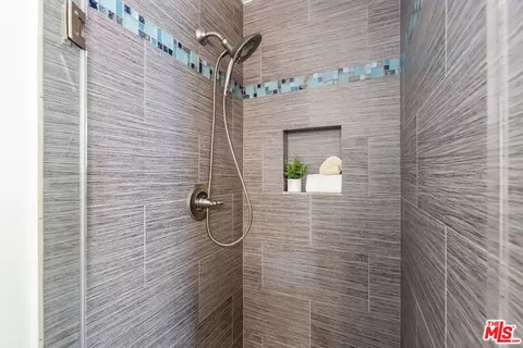 1209 E Walnut Ave, El Segundo, CA 90245 photo 27