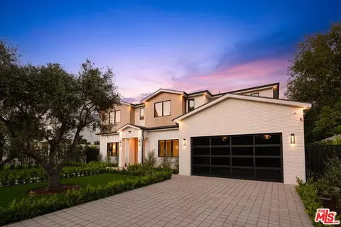4520 Gentry Ave, Studio City, CA 91607