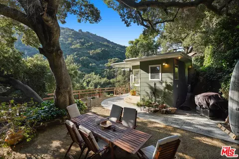 622 N Topanga Canyon Blvd, Topanga, CA 90290