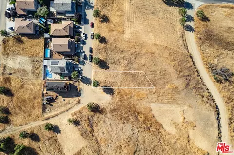 1 Baum Ave, Lake Elsinore, CA 92530
