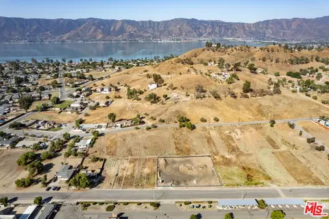 1 Treleven Ave, Lake Elsinore, CA 92530