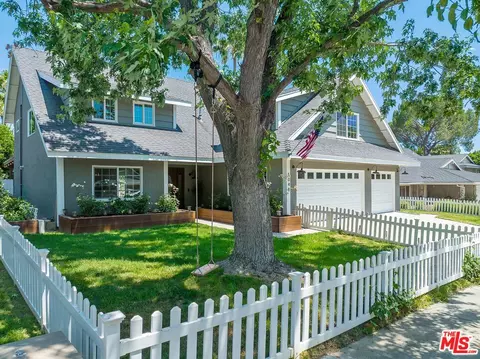 5048 Dantes View Dr, Calabasas, CA 91301