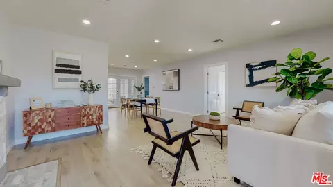 1752 W 42nd St, Los Angeles, CA 90062