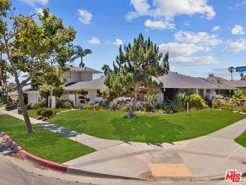 4204 Olympiad Dr, View Park, CA 90043