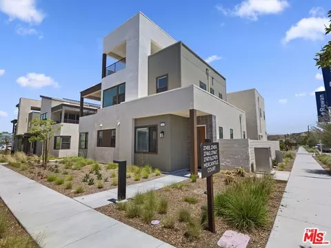 27455 Mercantile Ct, Valencia, CA 91381