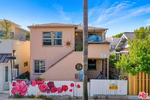 23 Rose Ave, Venice, CA 90291