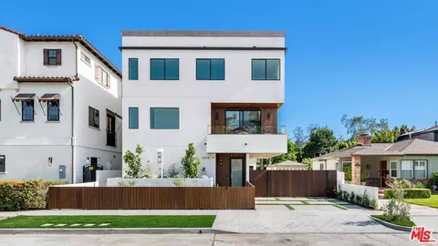 12918 Bloomfield, Studio City, CA 91604