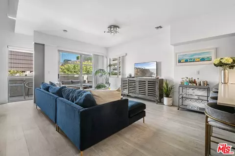 11500 Tennessee Ave #303, Los Angeles, CA 90064