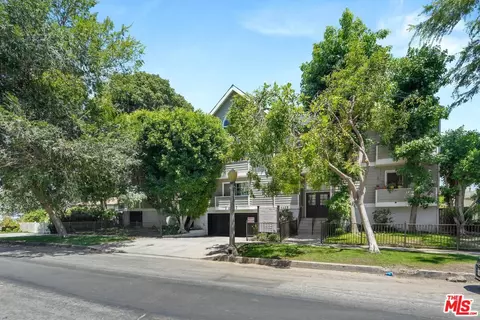 14455 Dickens St, Sherman Oaks, CA 91423