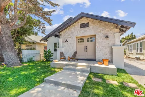 3423 S Gramercy Pl, Los Angeles, CA 90018