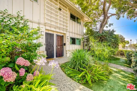 4040 Grand View Blvd #90, Los Angeles, CA 90066