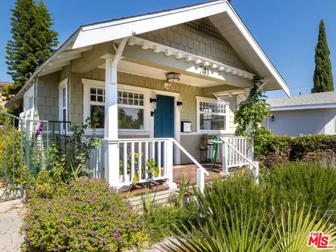 741 N Cabrillo Ave, San Pedro, CA 90731