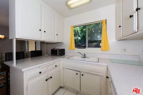 76 E Palm St, Altadena, CA 91001 photo 8