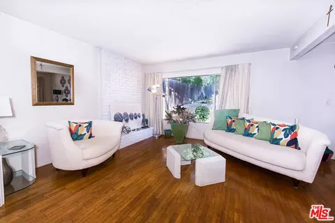 76 E Palm St, Altadena, CA 91001 photo 4