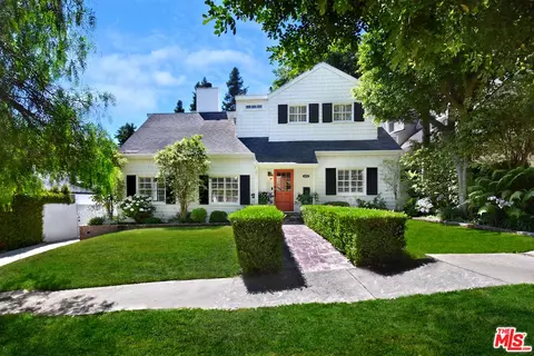 14030 Roblar Rd, Sherman Oaks, CA 91423
