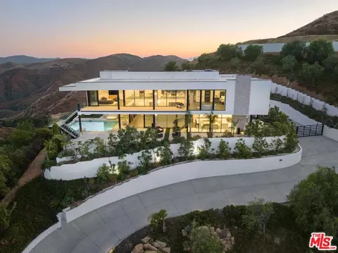 167 Saddlebow Rd, Bell Canyon, CA 91307