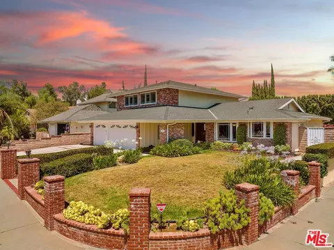 11100 Bradner Pl, Porter Ranch, CA 91326