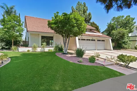 11518 Porter Valley Dr, Porter Ranch, CA 91326