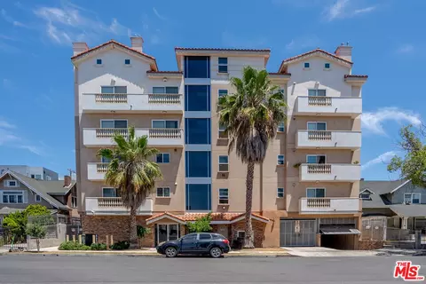 1026 S Oxford Ave #204, Los Angeles, CA 90006