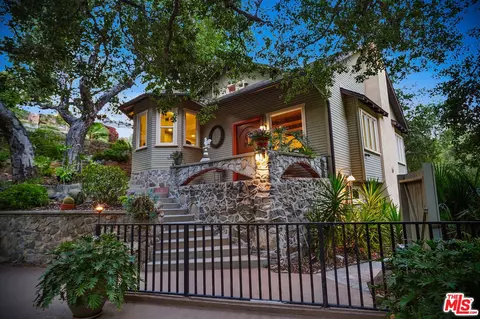 1480 Country Club Dr, Burbank, CA 91501