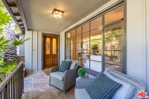 11600 Canton Pl, Studio City, CA 91604 photo 2