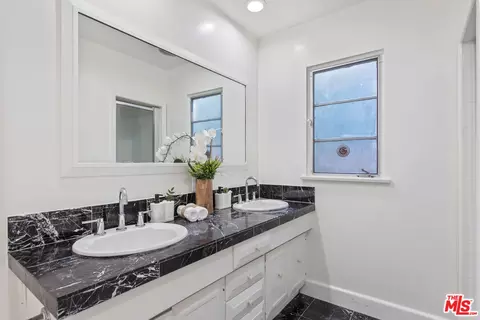 11600 Canton Pl, Studio City, CA 91604 photo 13