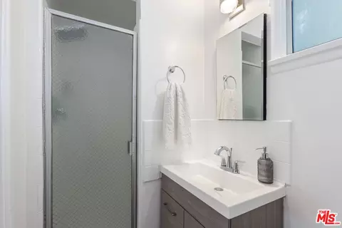 11600 Canton Pl, Studio City, CA 91604 photo 16