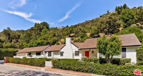 1048 Roscomare Rd, Los Angeles, CA 90077