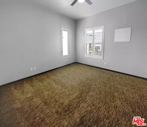 77 Waldorf, Irvine, CA 92612 photo 17