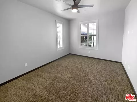77 Waldorf, Irvine, CA 92612 photo 5