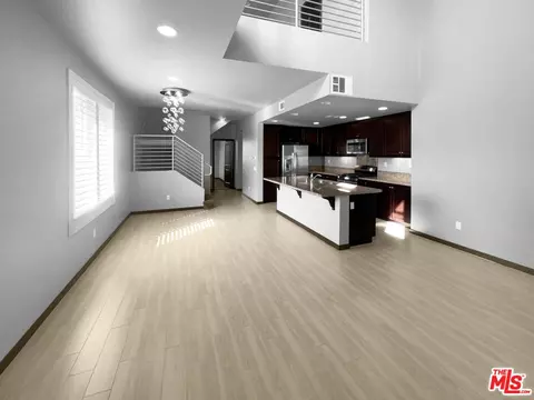 77 Waldorf, Irvine, CA 92612 photo 8