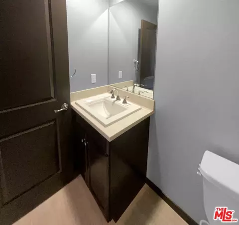 77 Waldorf, Irvine, CA 92612 photo 13