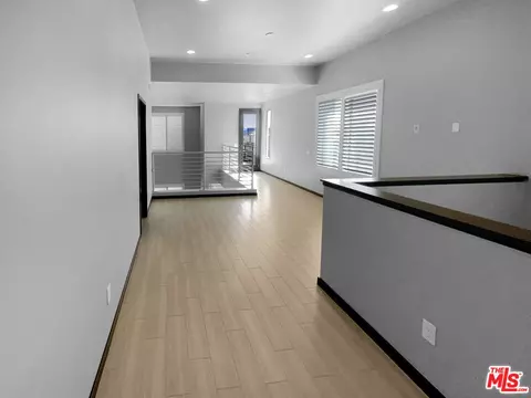 77 Waldorf, Irvine, CA 92612 photo 14