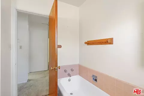 7000 Bothwell Rd, Reseda, CA 91335 photo 17