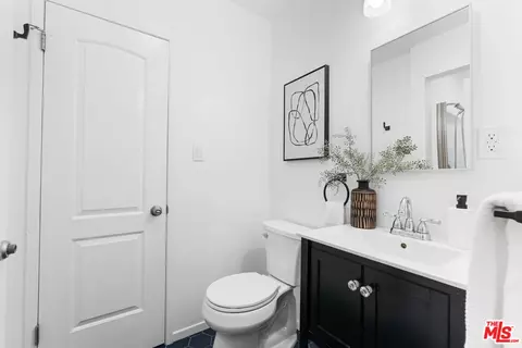 6931 Langdon Ave, Van Nuys, CA 91406 photo 10