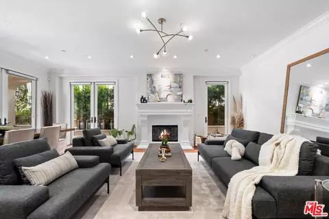 420 S Hamel Rd #1A, Los Angeles, CA 90048