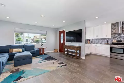 2751 S Harcourt Ave, Los Angeles, CA 90016
