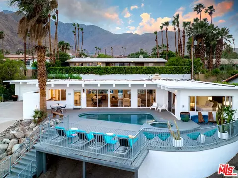 2275 N Vista Dr, Palm Springs, CA 92262