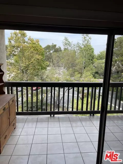 3307 Raintree Cir, Culver City, CA 90230