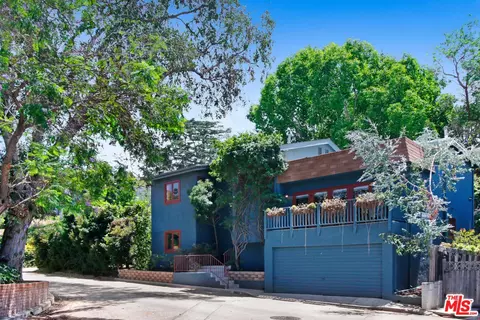 3032 Scotland St, Los Angeles, CA 90039
