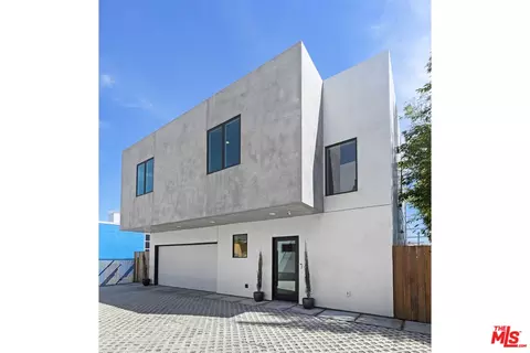 542 N Commonwealth Ave, Los Angeles, CA 90004