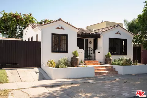 7220 Rosewood Ave, Los Angeles, CA 90036